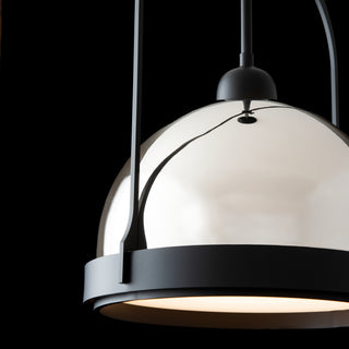 Atlas Atlas Small Pendant in Black
