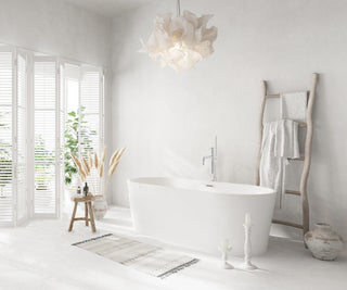 67 inch Bathtub in Glossy White with Chrome Trim