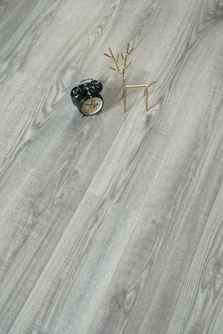 Luxury Vinyl Flooring 7 x 48 x 5.5mm 12 mil in Fossil oak Grey