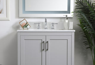 Backsplash in Calacatta White