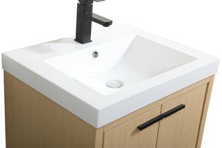 Wyatt Bathroom Vanity Set in Maple
