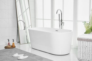 Odette Bathtub in Glossy White