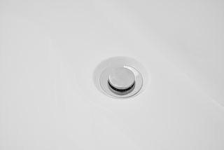 Odette Bathtub in Glossy White