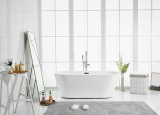 Odette Bathtub in Glossy White