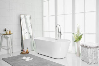 Odette Bathtub in Glossy White