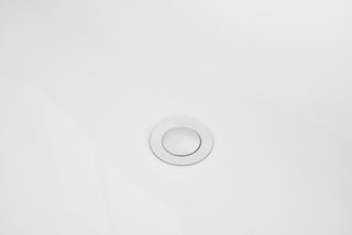 Odette Bathtub in Glossy White