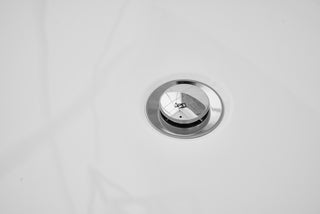Allegra Bathtub in Glossy White