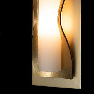 Dune Dune Sconce in Modern Brass