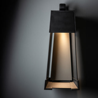 Revere Revere Medium Outdoor Sconce in Coastal Black