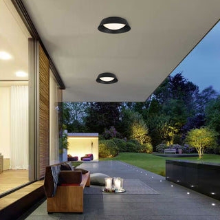 Pez LED Flush Mount in Sand Black